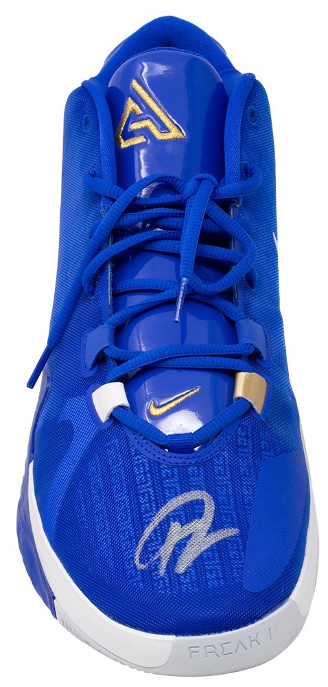 Giannis Antetokounmpo Signed Nike Zoom Freak 1 Basketball Shoe (JSA COA) at PristineAuction.com Giannis Antetokounmpo Signed Nike Zoom Freak 1 Basketball Shoe (JSA COA) at PristineAuction.com