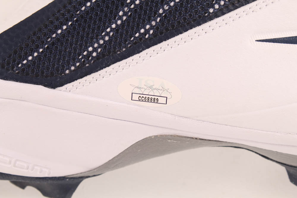 Noah Fant Signed Nike Football Cleat (JSA COA) at PristineAuction.com Noah Fant Signed Nike Football Cleat (JSA COA) at PristineAuction.com