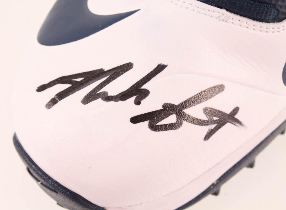 Noah Fant Signed Nike Football Cleat (JSA COA) at PristineAuction.com Noah Fant Signed Nike Football Cleat (JSA COA) at PristineAuction.com