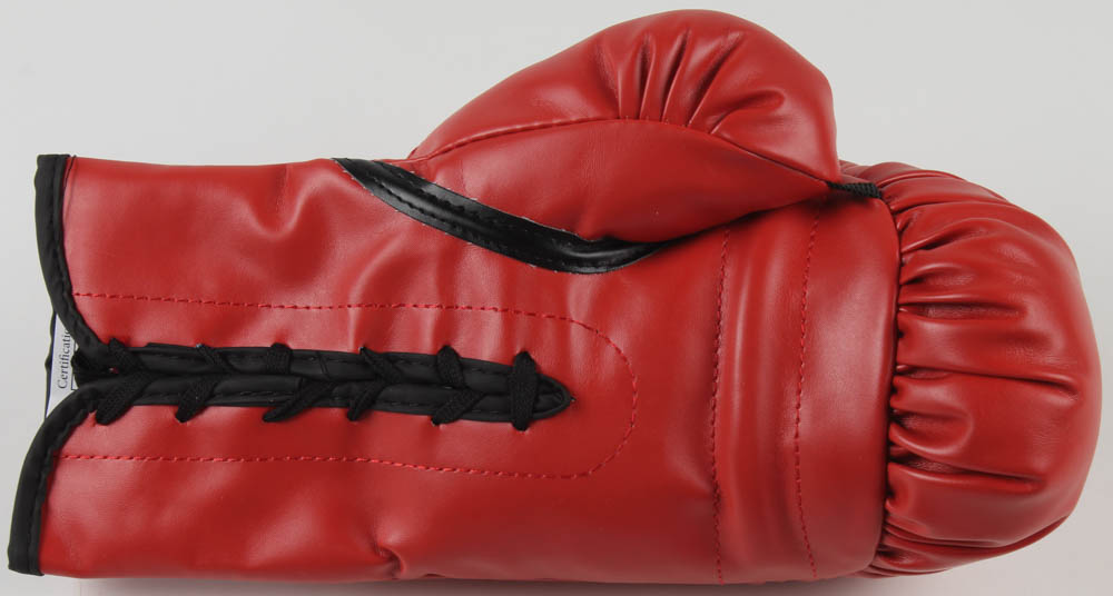 Thomas "Hitman" Hearns Signed Everlast Boxing Glove (JSA COA) at PristineAuction.com Thomas "Hitman" Hearns Signed Everlast Boxing Glove (JSA COA) at PristineAuction.com
