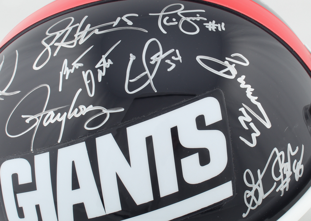 Giants Super Bowl XXI & XXV Champions Full-Size Helmet Team-Signed by (28) with Phil Simms, Lawrence Taylor, Jeff Hostetler, Mark Bavaro (Schwartz COA) at PristineAuction.com Giants Super Bowl XXI & XXV Champions Full-Size Helmet Team-Signed by (28) with Phil Simms, Lawrence Taylor, Jeff Hostetler, Mark Bavaro (Schwartz COA) at PristineAuction.com
