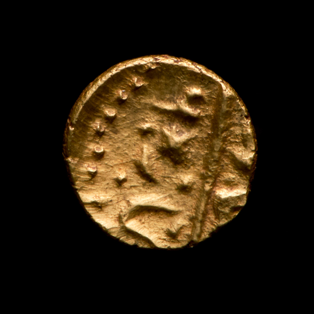 (1700-1800) India, Mughal Empire Fanam Gold Coin at PristineAuction.com (1700-1800) India, Mughal Empire Fanam Gold Coin at PristineAuction.com