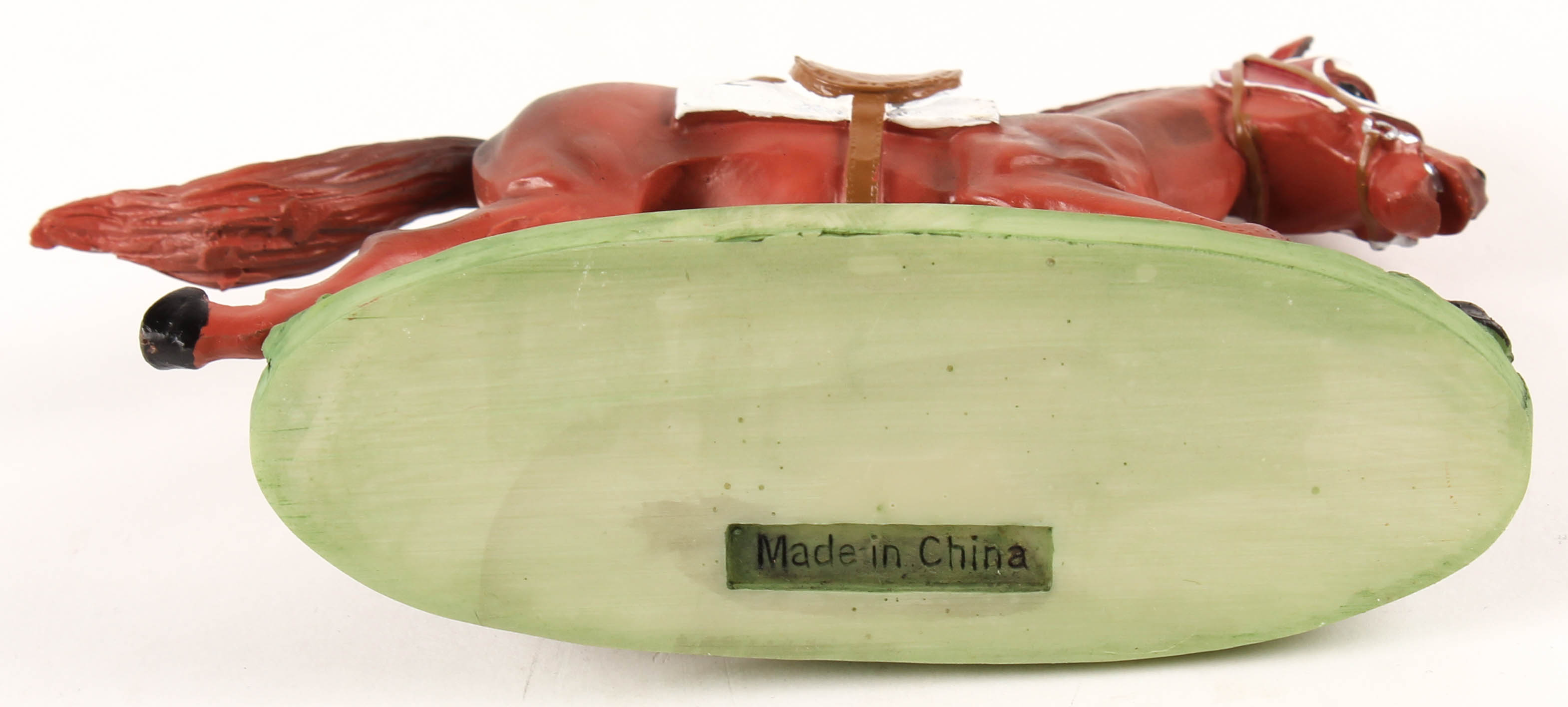 Hartland Commemorative Seabiscuit Horse Figure at PristineAuction.com Hartland Commemorative Seabiscuit Horse Figure at PristineAuction.com