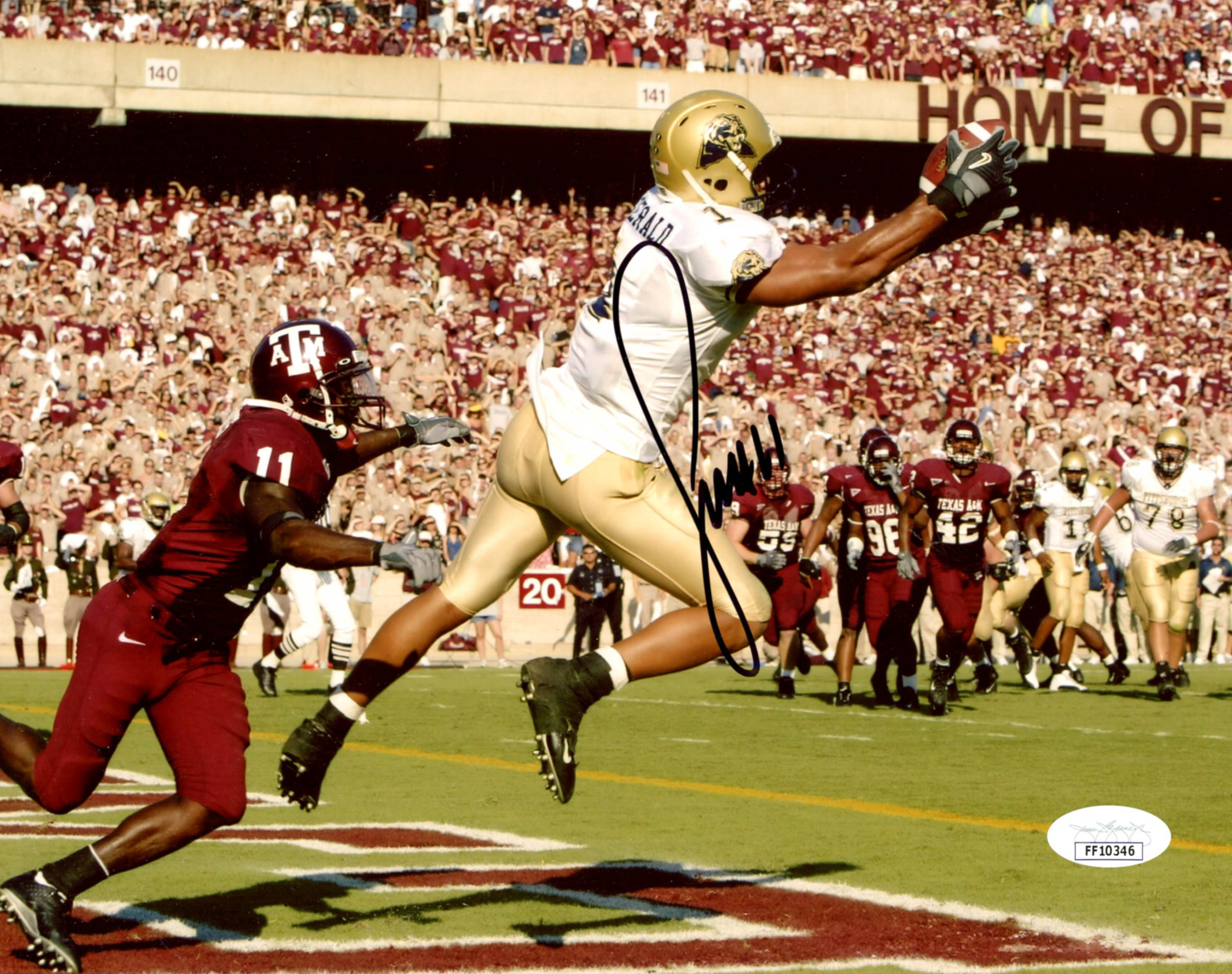 Larry Fitzgerald Signed Pittsburgh Panthers 8x10 Photo (JSA COA) at PristineAuction.com Larry Fitzgerald Signed Pittsburgh Panthers 8x10 Photo (JSA COA) at PristineAuction.com
