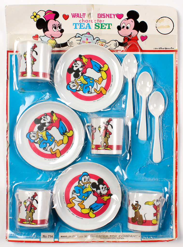 Vintage Disney Mickey Mouse Tea Set at PristineAuction.com Vintage Disney Mickey Mouse Tea Set at PristineAuction.com