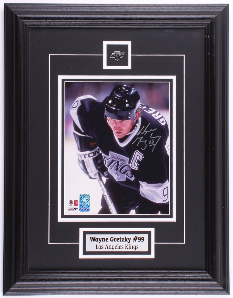 Wayne Gretzky Los Angeles Kings Engraved Framed Photo - Closeup main image 1