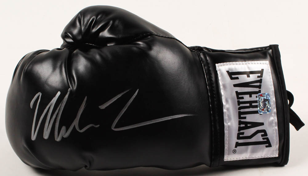 Mike Tyson Signed Everlast Boxing Glove (Beckett COA & Fiterman Sports Hologram) at PristineAuction.com Mike Tyson Signed Everlast Boxing Glove (Beckett COA & Fiterman Sports Hologram) at PristineAuction.com
