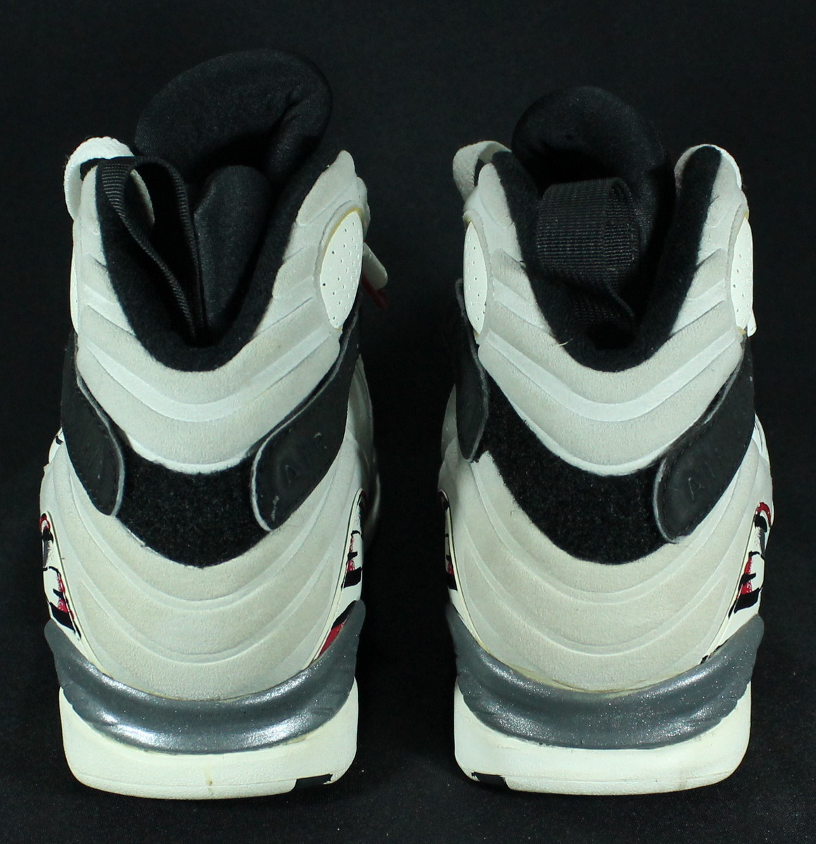 Michael Jordan 1992-93 Game-Used Nike Air Jordan Shoes (Grey Flannel LOA) at PristineAuction.com Michael Jordan 1992-93 Game-Used Nike Air Jordan Shoes (Grey Flannel LOA) at PristineAuction.com