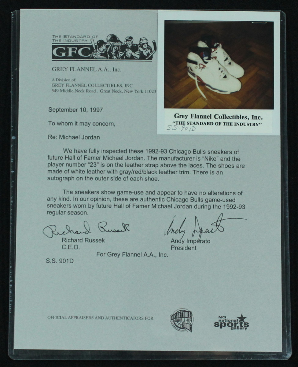 Michael Jordan 1992-93 Game-Used Nike Air Jordan Shoes (Grey Flannel LOA) at PristineAuction.com Michael Jordan 1992-93 Game-Used Nike Air Jordan Shoes (Grey Flannel LOA) at PristineAuction.com