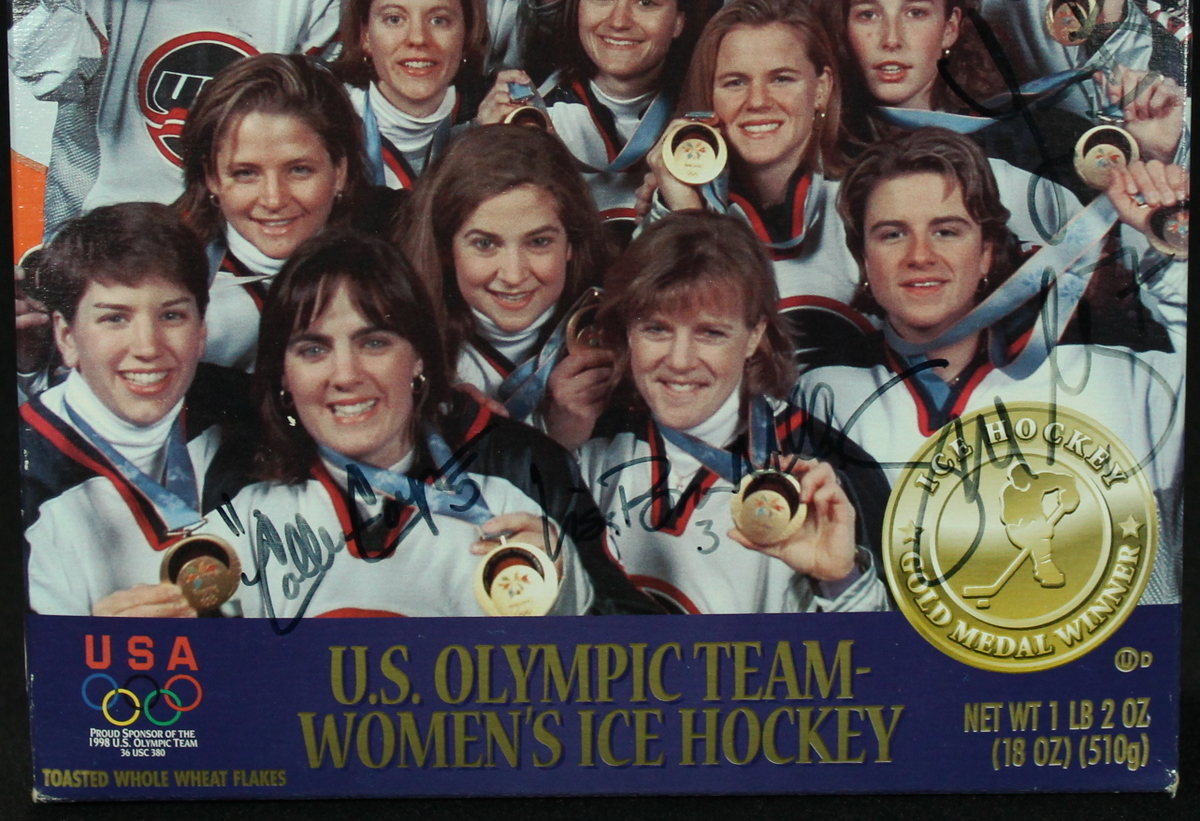 1998 U.S. Olympic Gold Medal Women's Ice Hockey Team Wheaties Box Signed by (11) with Cammi Granato at PristineAuction.com 1998 U.S. Olympic Gold Medal Women's Ice Hockey Team Wheaties Box Signed by (11) with Cammi Granato at PristineAuction.com