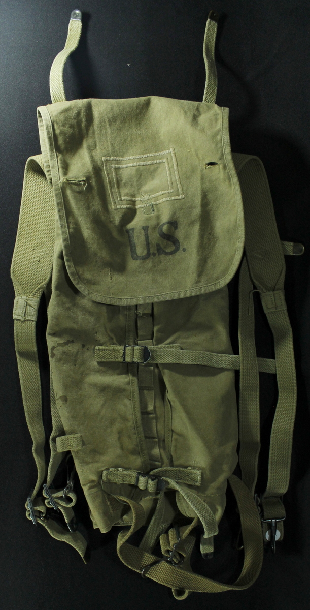 Original WWII United States Army M1928 Infantry Combat Haversack Pack at PristineAuction.com Original WWII United States Army M1928 Infantry Combat Haversack Pack at PristineAuction.com
