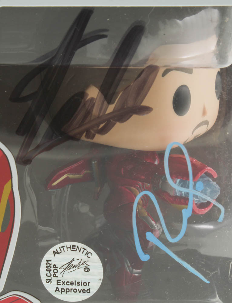 Robert Downey Jr. & Stan Lee Signed Marvel "Avengers: Infinity War" Iron Man #285 Funko Pop! Vinyl Figure (Lee Hologram & AutographCOA LOA) at PristineAuction.com Robert Downey Jr. & Stan Lee Signed Marvel "Avengers: Infinity War" Iron Man #285 Funko Pop! Vinyl Figure (Lee Hologram & AutographCOA LOA) at PristineAuction.com