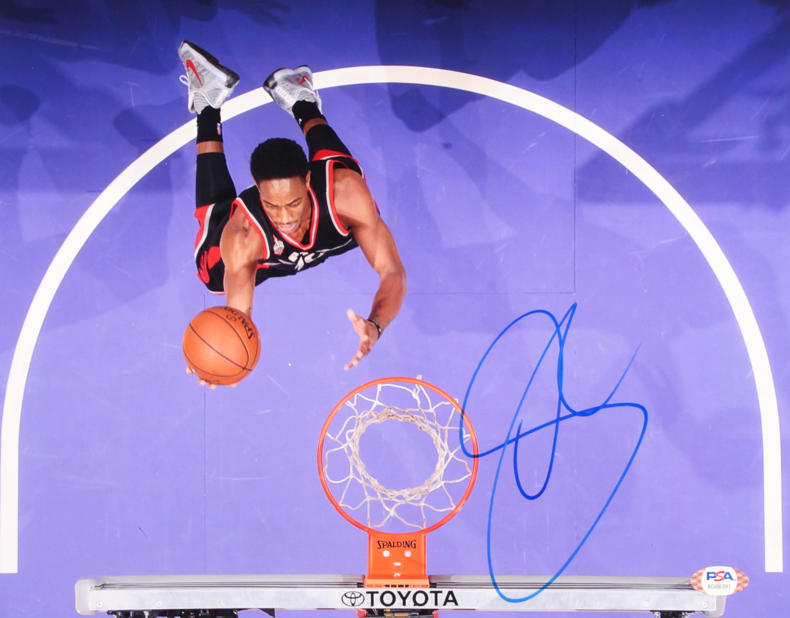 DeMar DeRozan Signed Raptors 11x14 Photo (PSA COA) at PristineAuction.com DeMar DeRozan Signed Raptors 11x14 Photo (PSA COA) at PristineAuction.com
