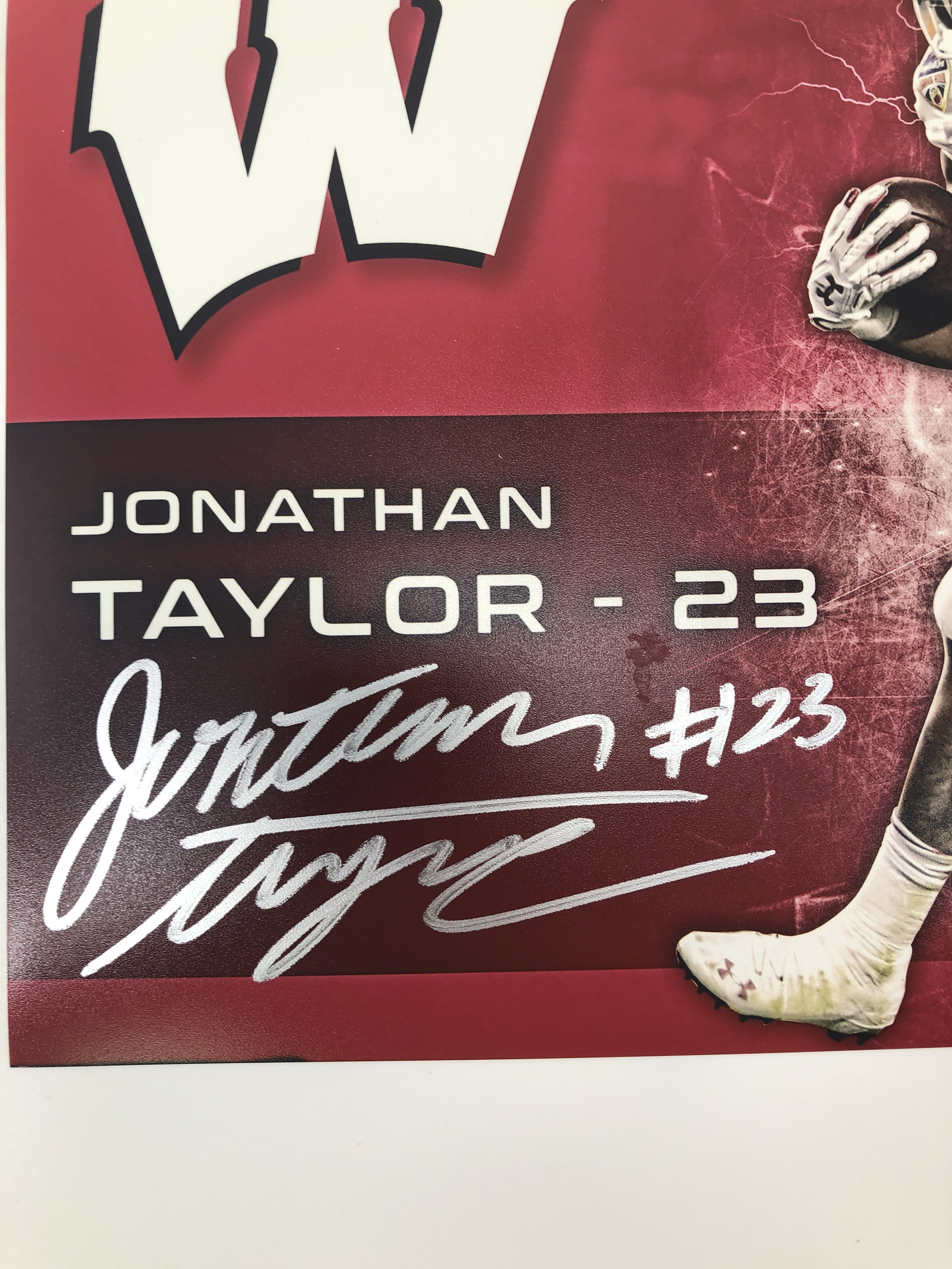 Jonathan Taylor Signed Wisconsin Badgers 8x10 Photo (JSA COA) at PristineAuction.com Jonathan Taylor Signed Wisconsin Badgers 8x10 Photo (JSA COA) at PristineAuction.com