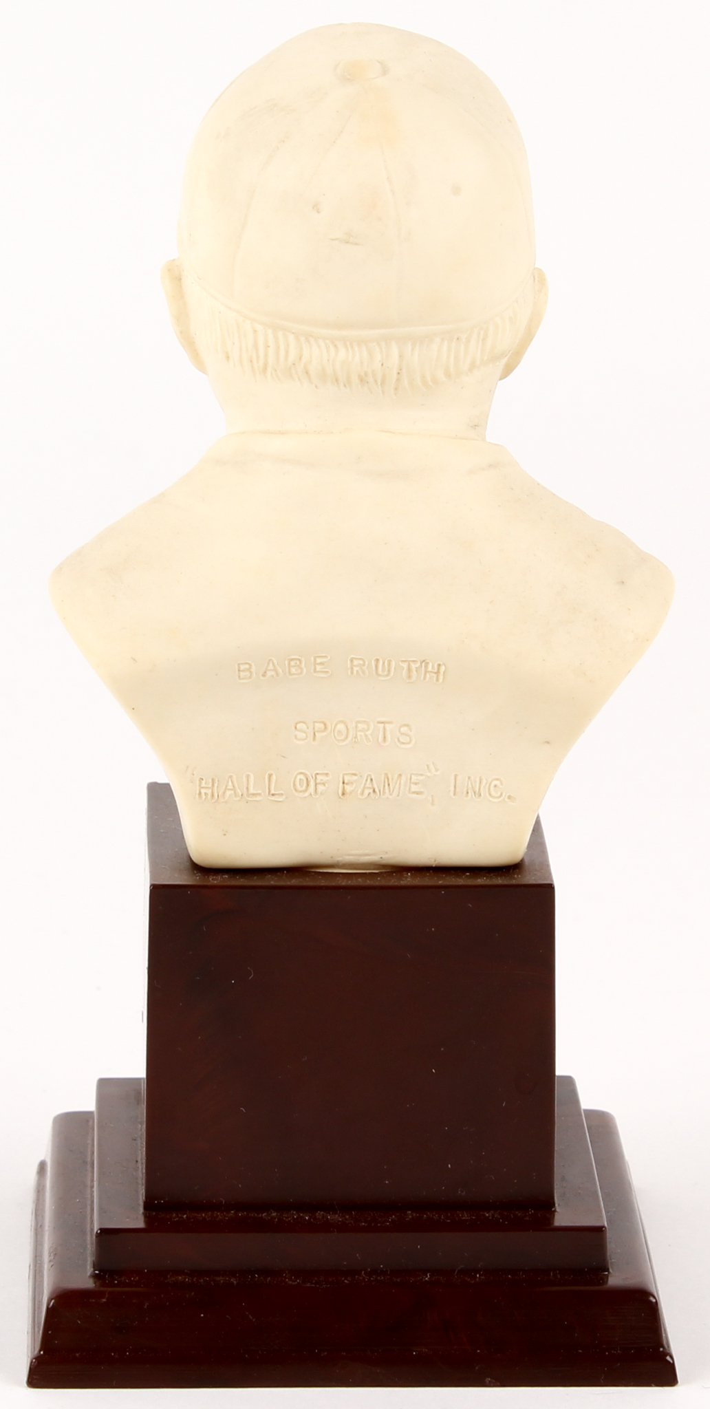 Vintage 1963 Babe Ruth 6.25" Hall of Fame Bust Figurine at PristineAuction.com Vintage 1963 Babe Ruth 6.25" Hall of Fame Bust Figurine at PristineAuction.com
