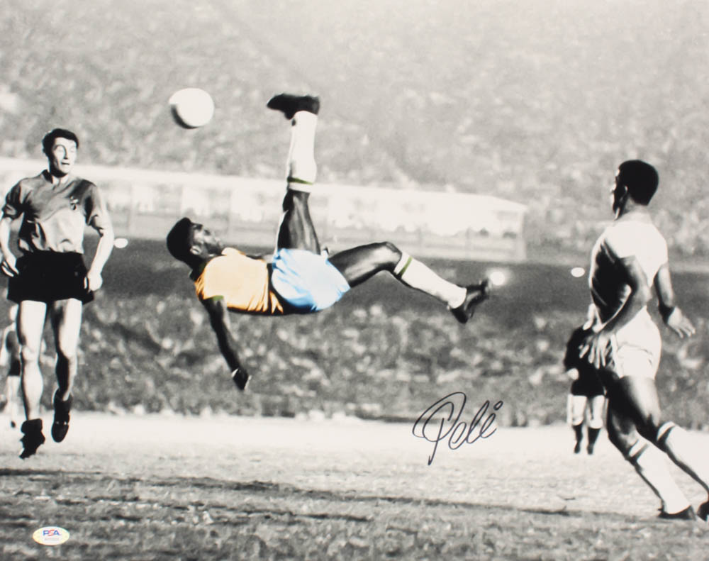 Pele Signed Team Brazil 16x20 Photo (PSA COA) at PristineAuction.com Pele Signed Team Brazil 16x20 Photo (PSA COA) at PristineAuction.com