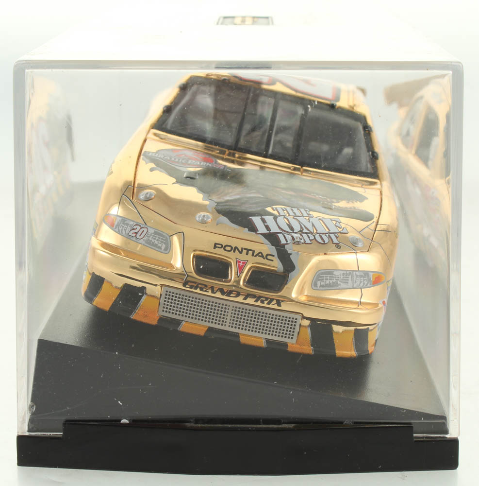 Tony Stewart LE #20 Home Depot / Jurassic Park III 2001 Grand Prix 24KT 1:24 Scale Die Cast Car at PristineAuction.com Tony Stewart LE #20 Home Depot / Jurassic Park III 2001 Grand Prix 24KT 1:24 Scale Die Cast Car at PristineAuction.com