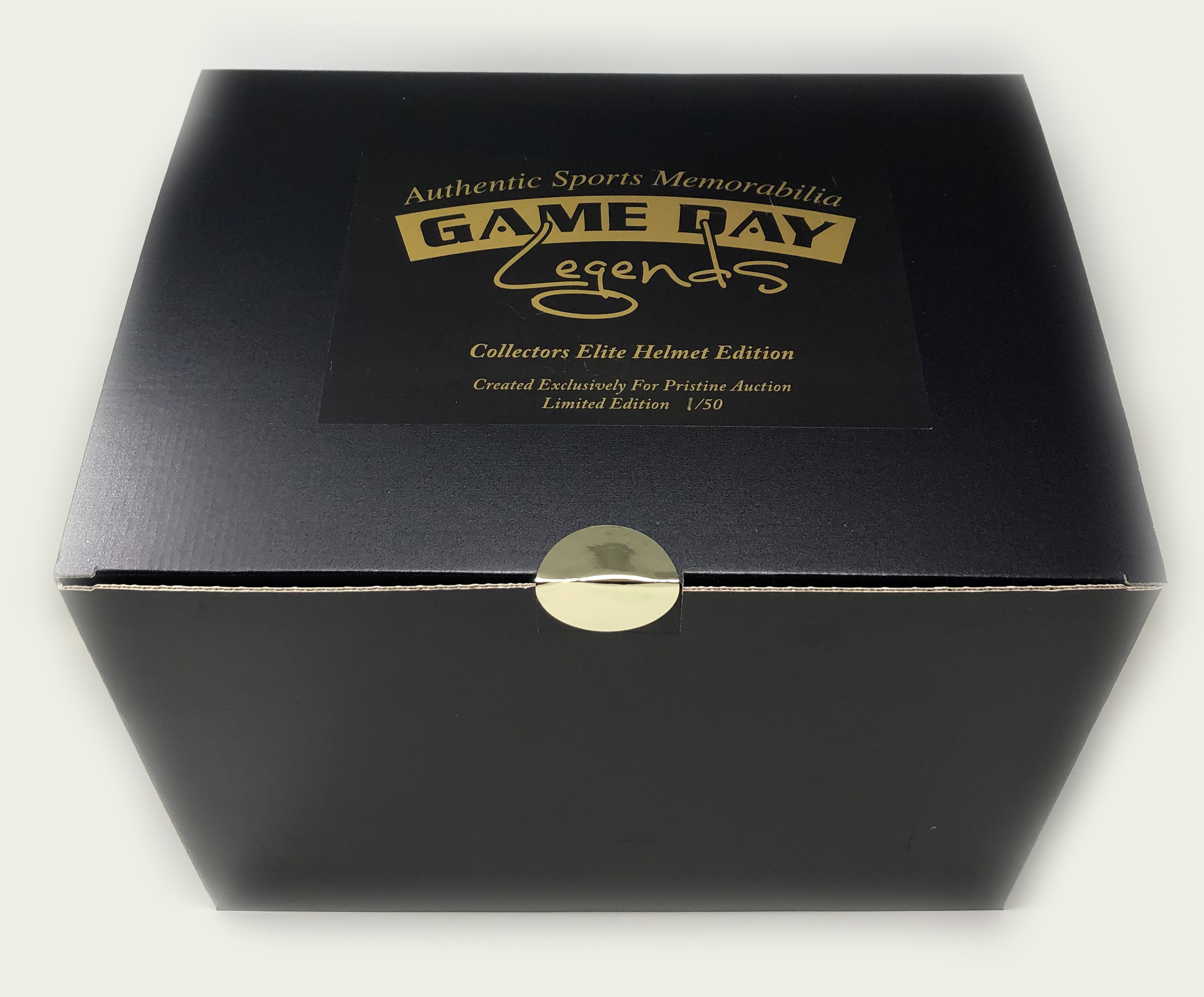 Game Day Legends Collector's Elite Breaker Box - Football Helmet Edition #41/50 at PristineAuction.com Game Day Legends Collector's Elite Breaker Box - Football Helmet Edition #41/50 at PristineAuction.com