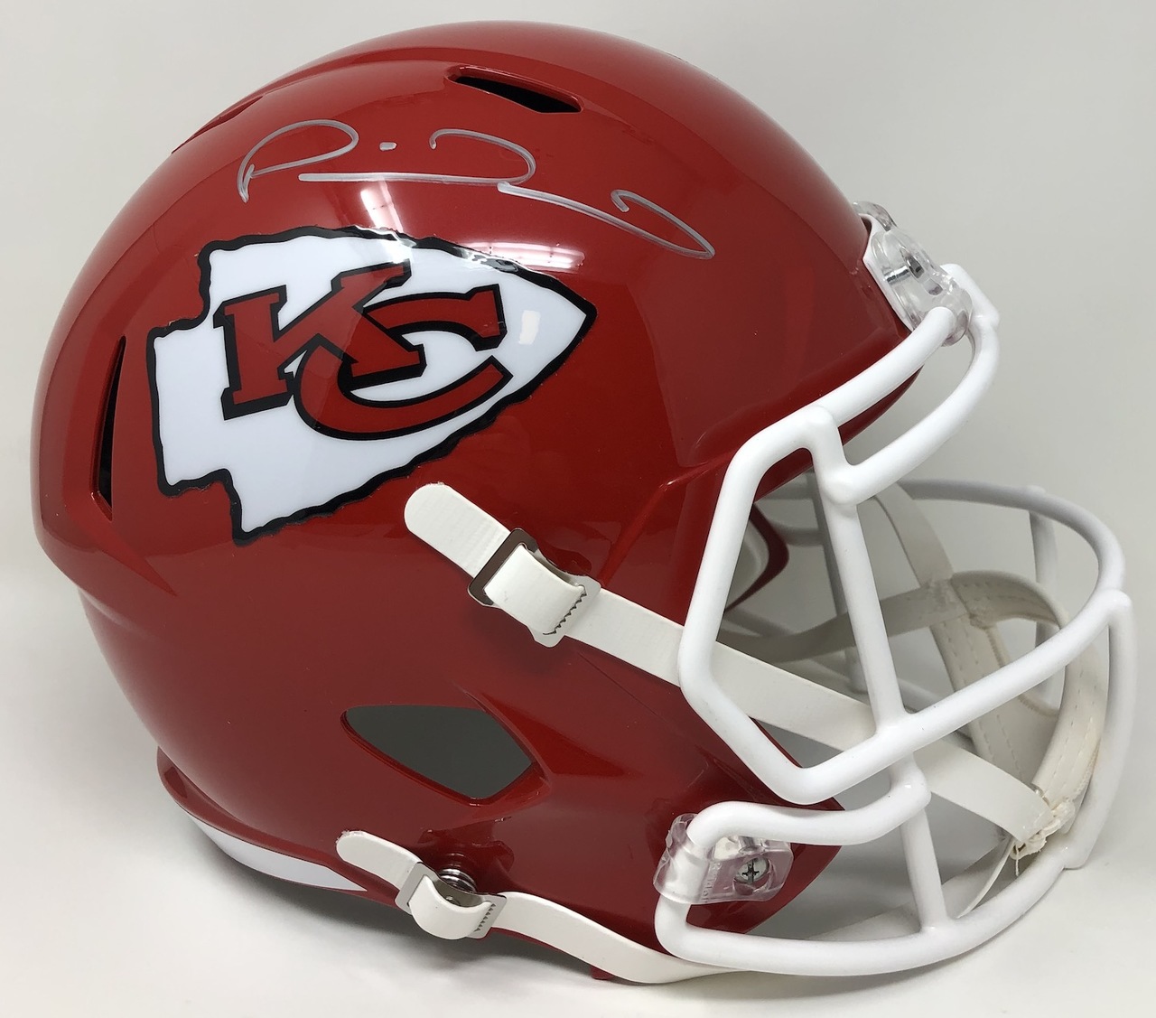 Game Day Legends Collector's Elite Breaker Box - Football Helmet Edition #41/50 at PristineAuction.com Game Day Legends Collector's Elite Breaker Box - Football Helmet Edition #41/50 at PristineAuction.com