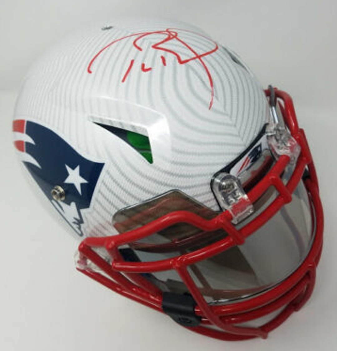 Game Day Legends Collector's Elite Breaker Box - Football Helmet Edition #41/50 at PristineAuction.com Game Day Legends Collector's Elite Breaker Box - Football Helmet Edition #41/50 at PristineAuction.com