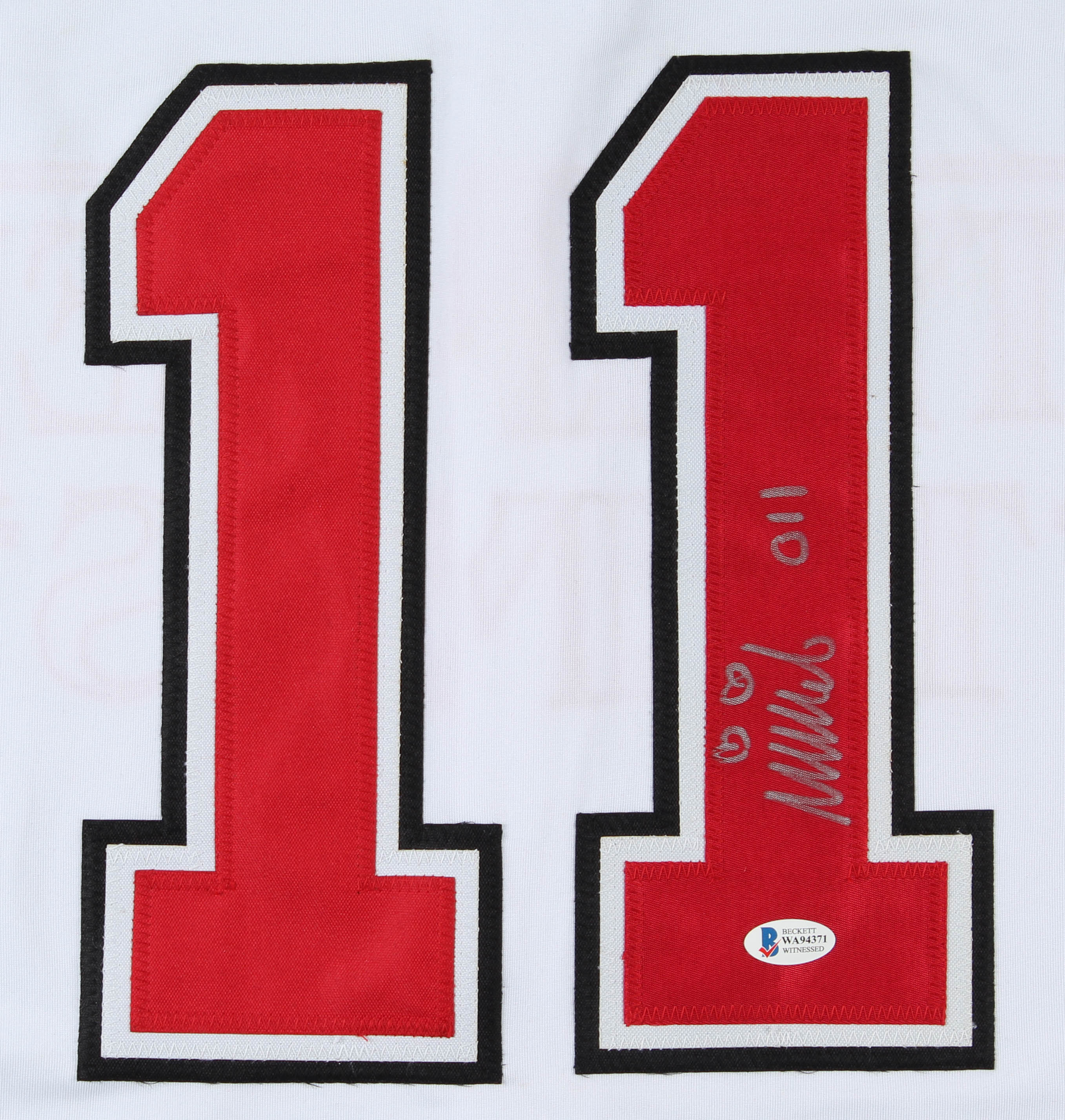 Millie Bobby Brown Signed Jersey Inscribed "011" (Beckett COA) at PristineAuction.com Millie Bobby Brown Signed Jersey Inscribed "011" (Beckett COA) at PristineAuction.com