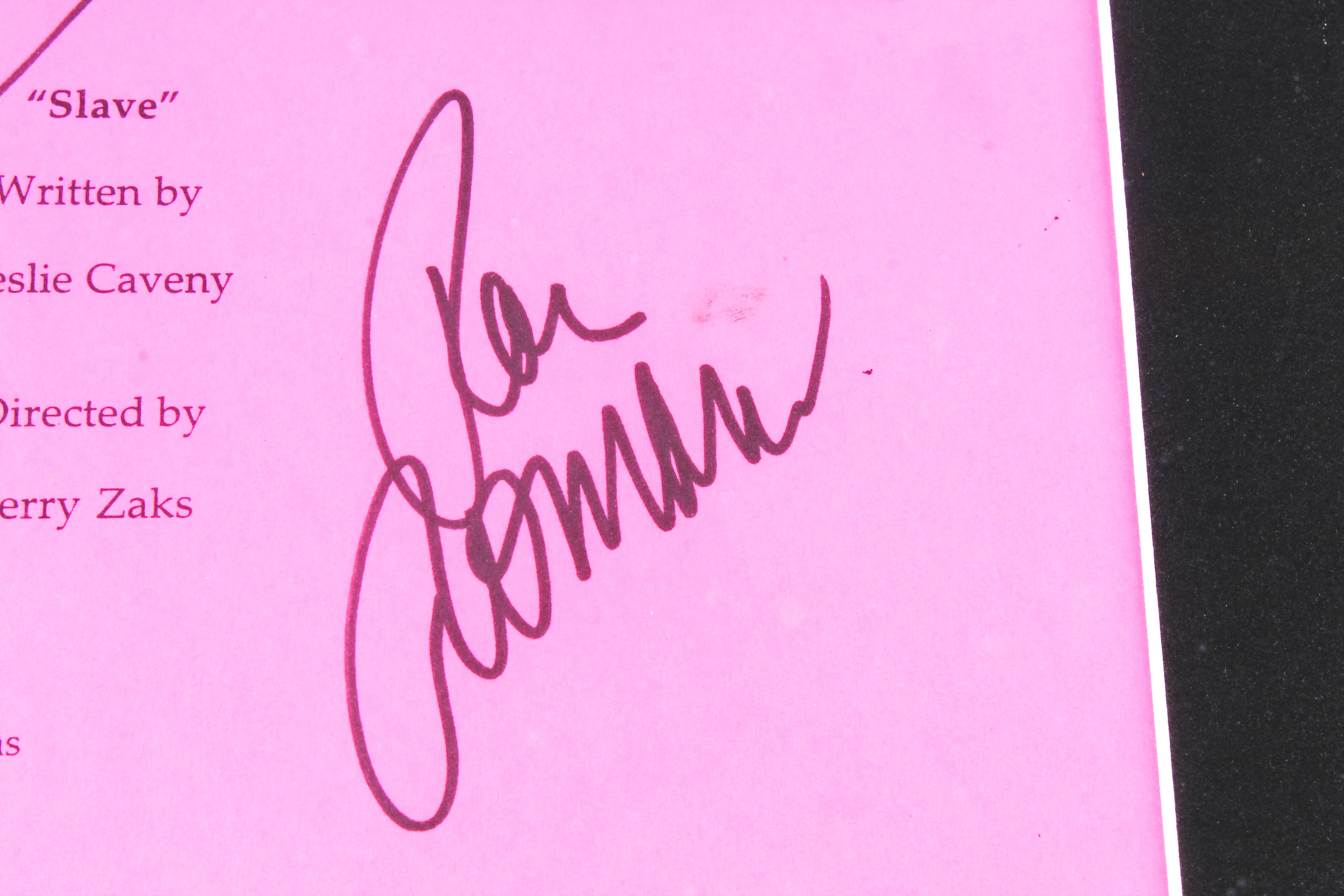 "Everybody Loves Raymond" 18.5x24.5 Custom Framed Script Doris Roberts Cover Display Signed by (5) with Doris Roberts, Patricia Heaton, Ray Romano, Peter Boyle, & Brad Garrett with Tickets & Photos (JSA ALOA) at PristineAuction.com "Everybody Loves Raymond" 18.5x24.5 Custom Framed Script Doris Roberts Cover Display Signed by (5) with Doris Roberts, Patricia Heaton, Ray Romano, Peter Boyle, & Brad Garrett with Tickets & Photos (JSA ALOA) at PristineAuction.com