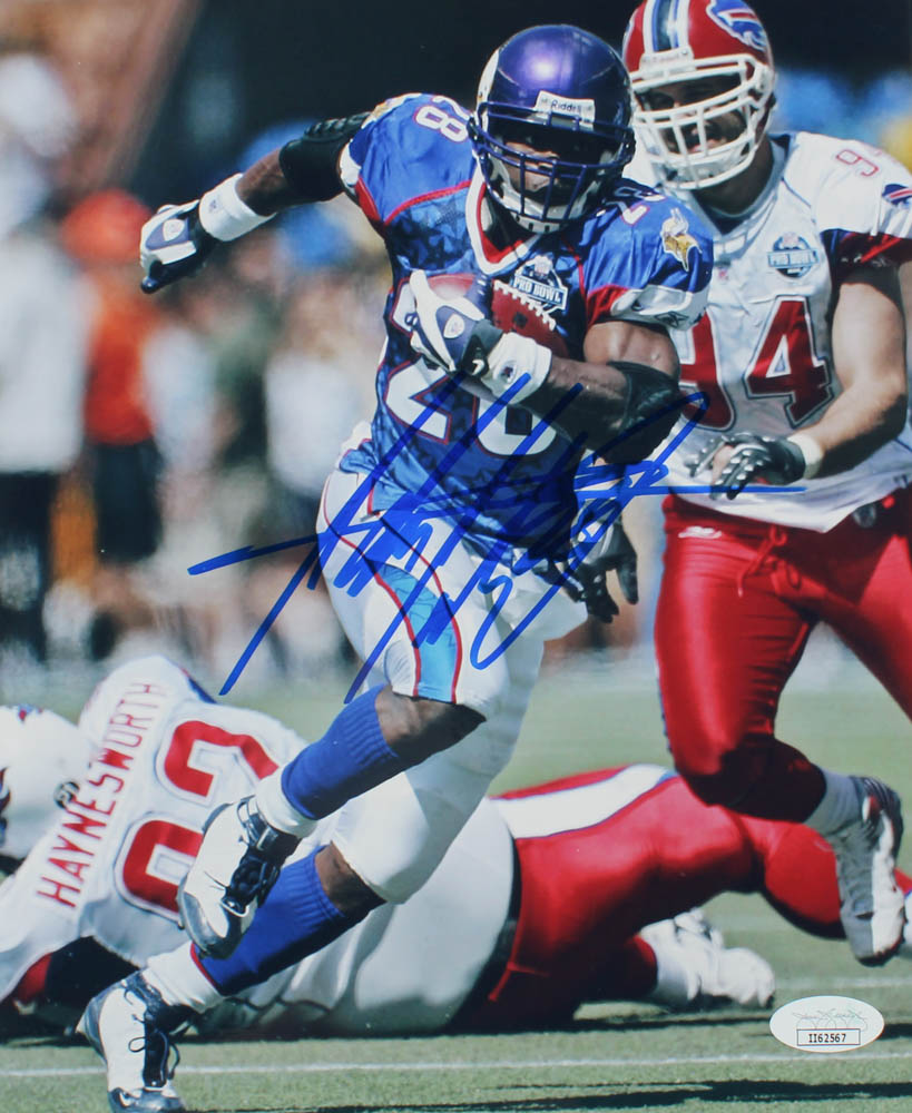 Adrian Peterson Signed Vikings 8x10 Photo (JSA COA) at PristineAuction.com Adrian Peterson Signed Vikings 8x10 Photo (JSA COA) at PristineAuction.com