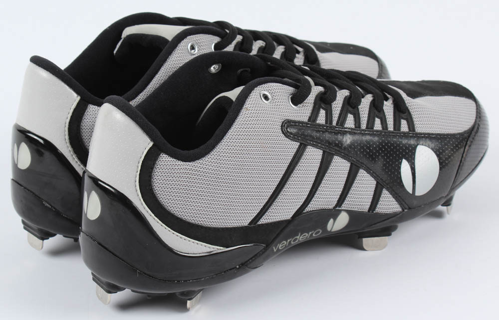 Ivan Rodriguez Pair of (2) Game Issued Verdero Baseball Cleats (Rodriguez COA) at PristineAuction.com Ivan Rodriguez Pair of (2) Game Issued Verdero Baseball Cleats (Rodriguez COA) at PristineAuction.com