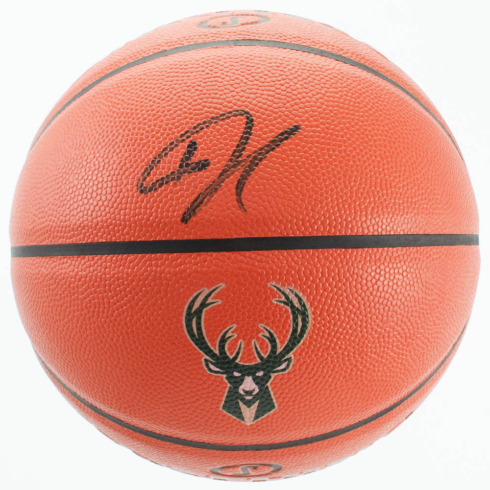 Giannis Antetokounmpo Signed Official NBA Game Ball Series Bucks Logo Basketball (Schwartz Sports COA) at PristineAuction.com Giannis Antetokounmpo Signed Official NBA Game Ball Series Bucks Logo Basketball (Schwartz Sports COA) at PristineAuction.com