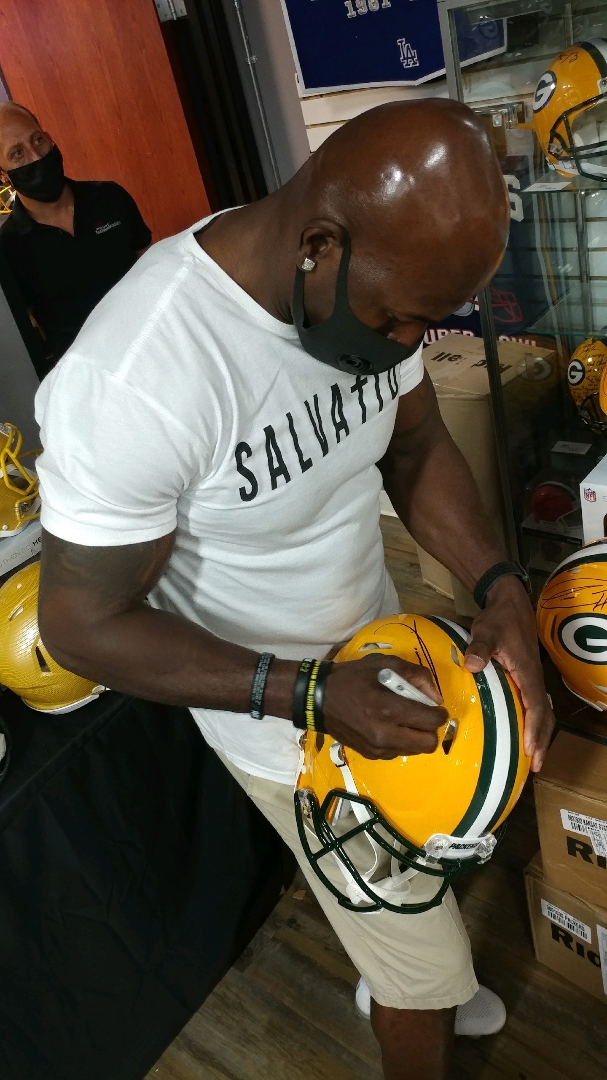 Donald Driver Signed Packers Full-Size Authentic On-Field Speed Helmet (Radtke COA) at PristineAuction.com Donald Driver Signed Packers Full-Size Authentic On-Field Speed Helmet (Radtke COA) at PristineAuction.com