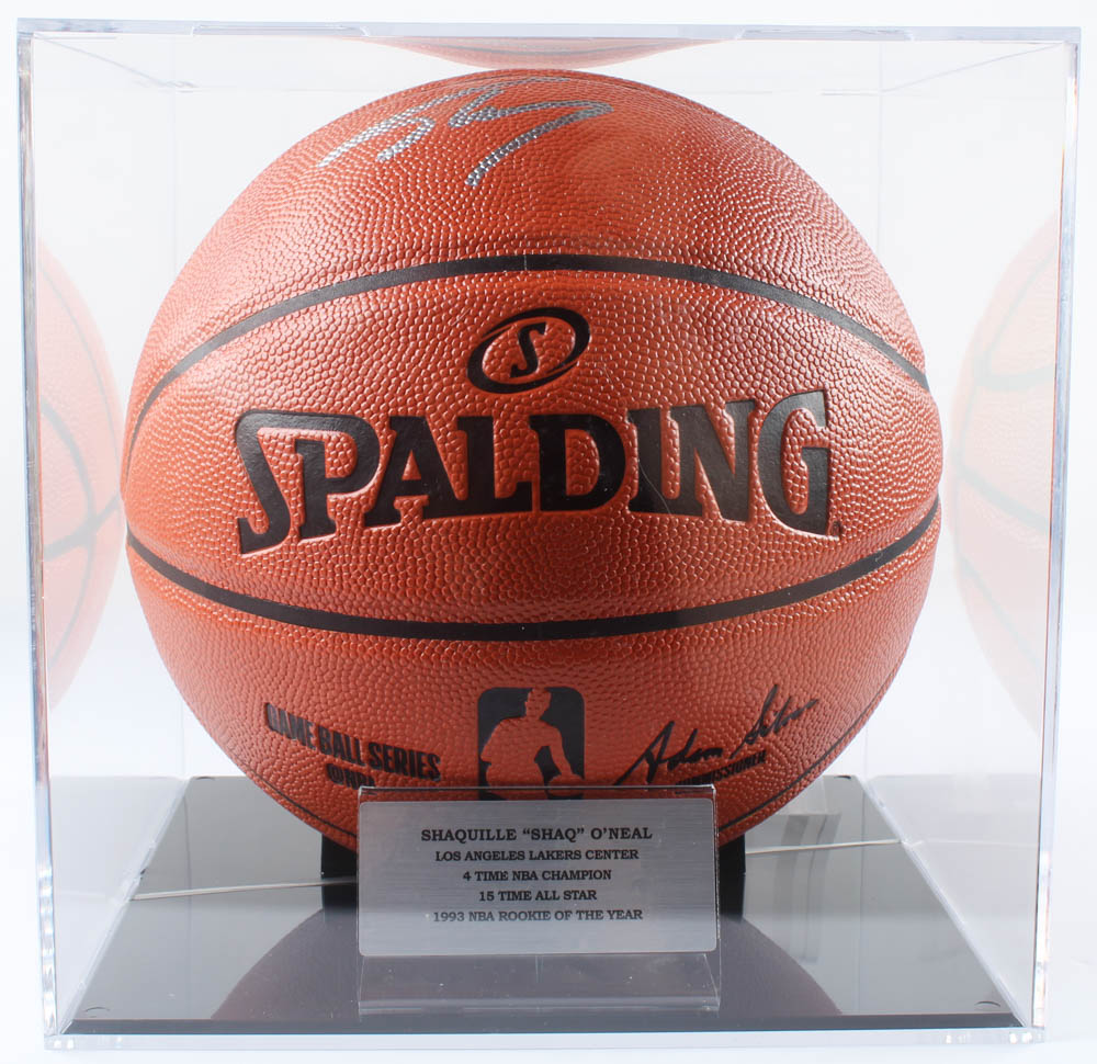 Shaquille O'Neal Signed Game Ball Series Basketball with Display Case (PSA COA) at PristineAuction.com Shaquille O'Neal Signed Game Ball Series Basketball with Display Case (PSA COA) at PristineAuction.com
