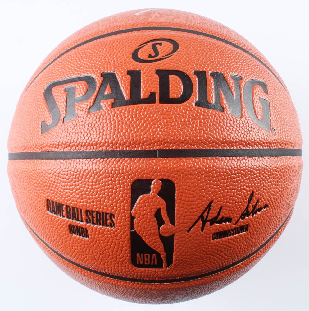 Shaquille O'Neal Signed Game Ball Series Basketball with Display Case (PSA COA) at PristineAuction.com Shaquille O'Neal Signed Game Ball Series Basketball with Display Case (PSA COA) at PristineAuction.com