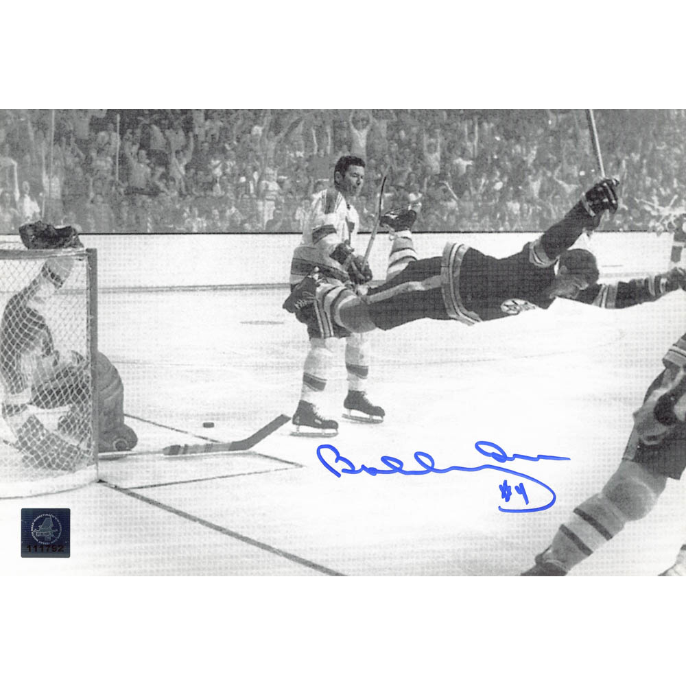 Bobby Orr Signed Bruins "The Flying Goal" 7.5x11 Photo (Orr …