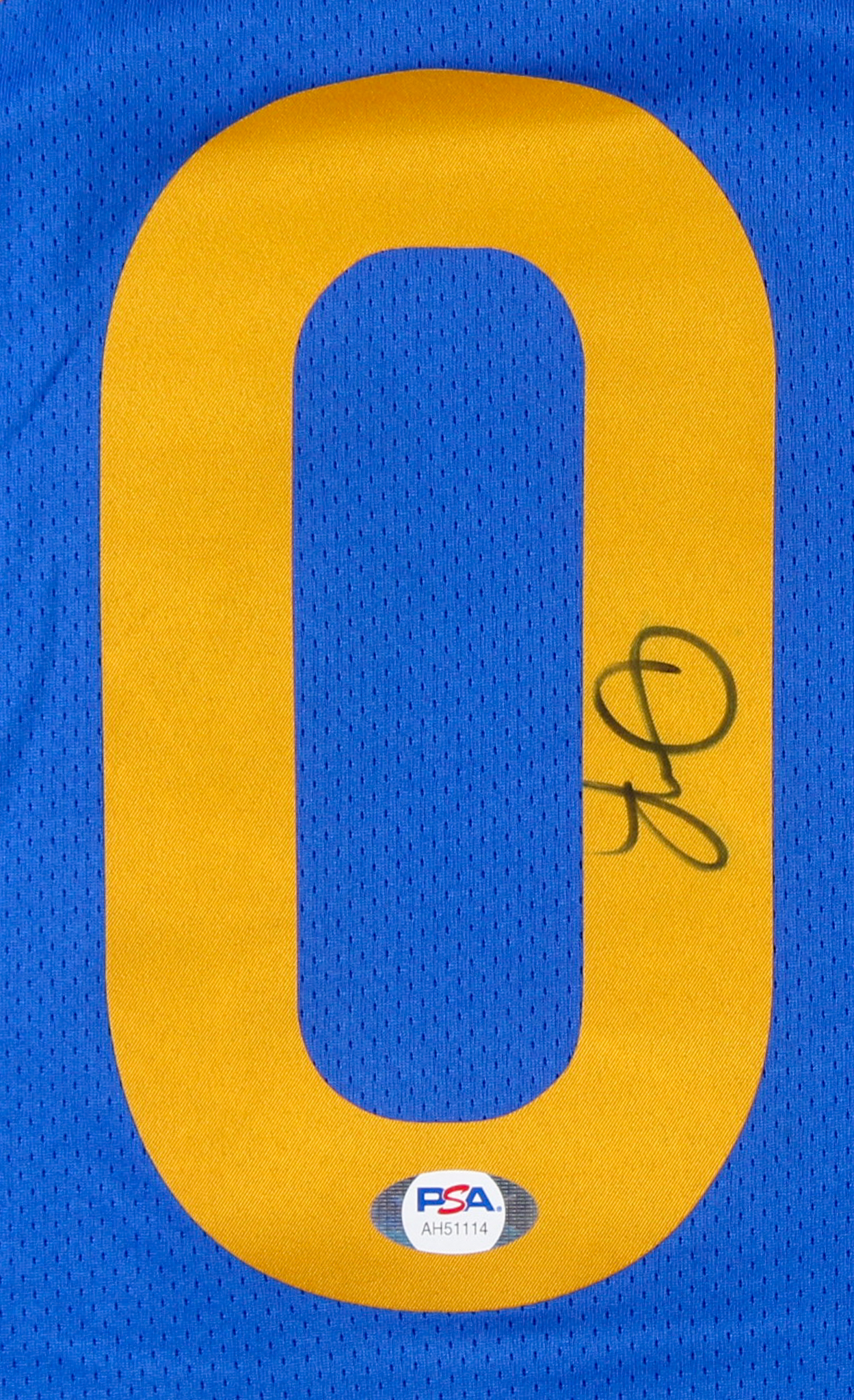 D'Angelo Russell Signed Warriors Jersey (PSA COA) at PristineAuction.com D'Angelo Russell Signed Warriors Jersey (PSA COA) at PristineAuction.com