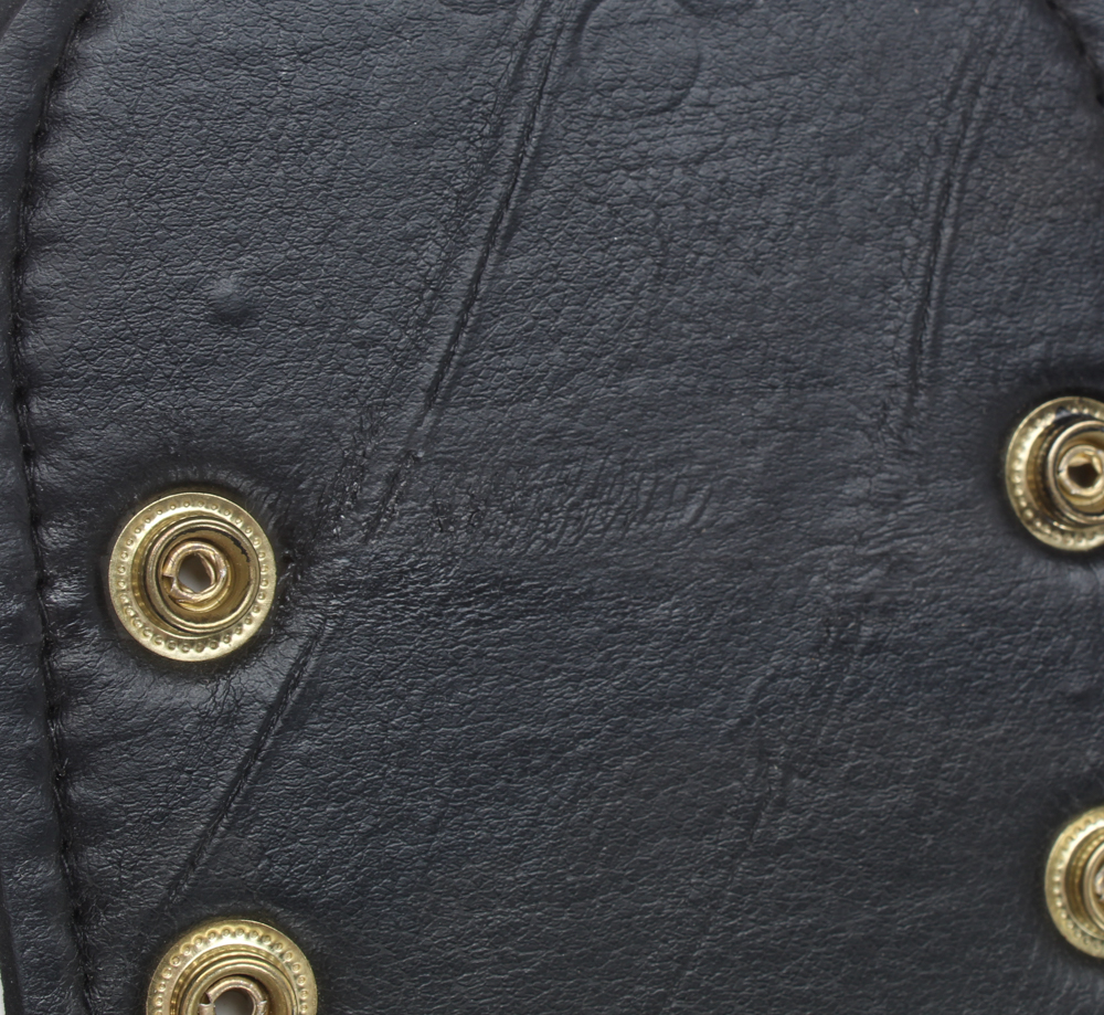 The Undertaker Signed World Heavyweight Wrestling Champion Belt (JSA COA) at PristineAuction.com The Undertaker Signed World Heavyweight Wrestling Champion Belt (JSA COA) at PristineAuction.com