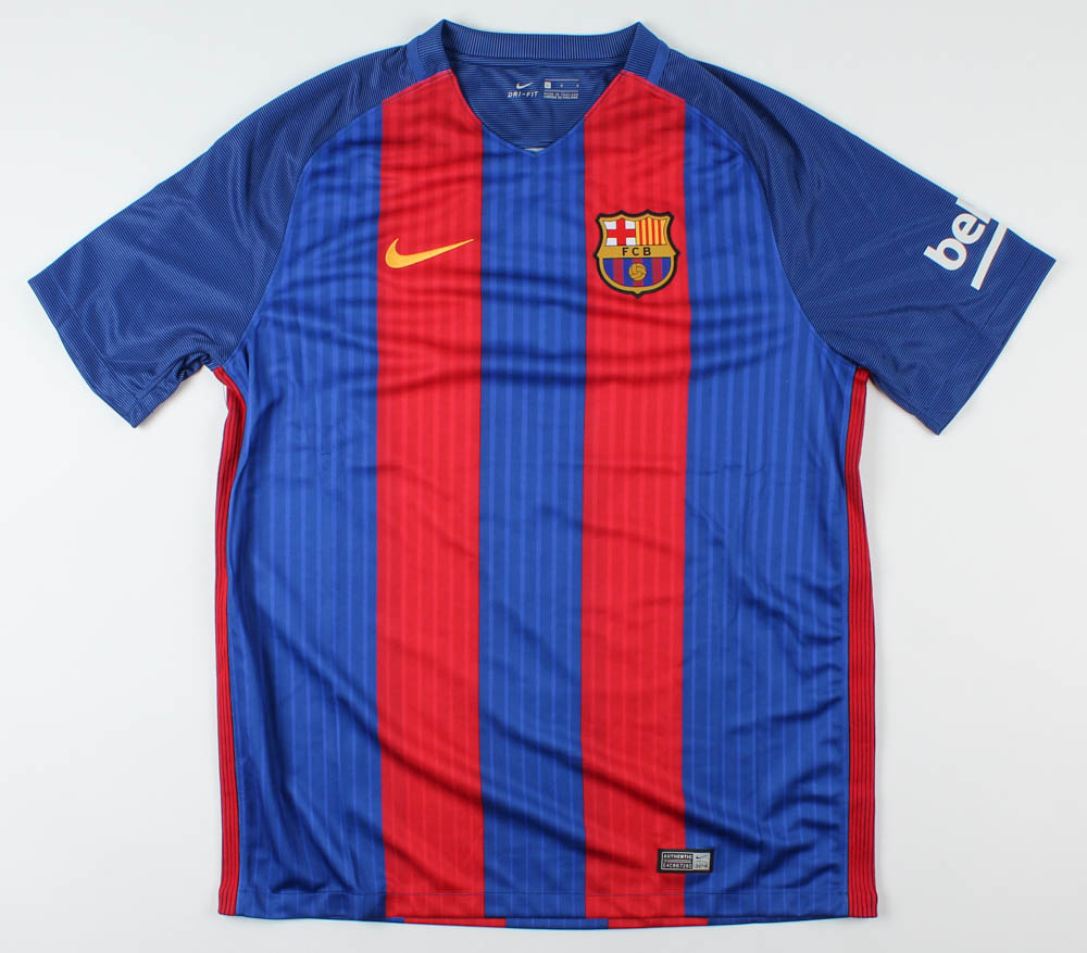 Luis Suarez Signed FC Barcelona Jersey (Beckett COA) at PristineAuction.com Luis Suarez Signed FC Barcelona Jersey (Beckett COA) at PristineAuction.com