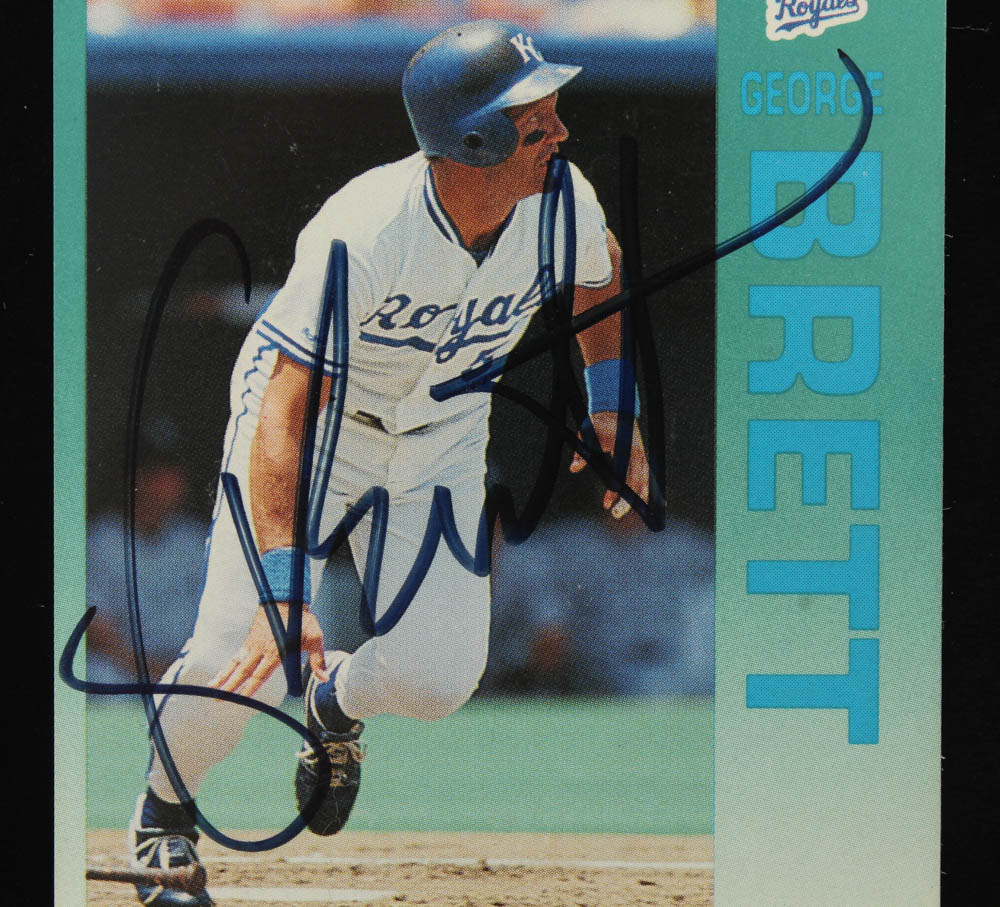 Lot of (2) George Brett Signed Baseball Items with Royals Logo OML Baseball & 1992 Fleer #154 Card (JSA ALOA) at PristineAuction.com Lot of (2) George Brett Signed Baseball Items with Royals Logo OML Baseball & 1992 Fleer #154 Card (JSA ALOA) at PristineAuction.com