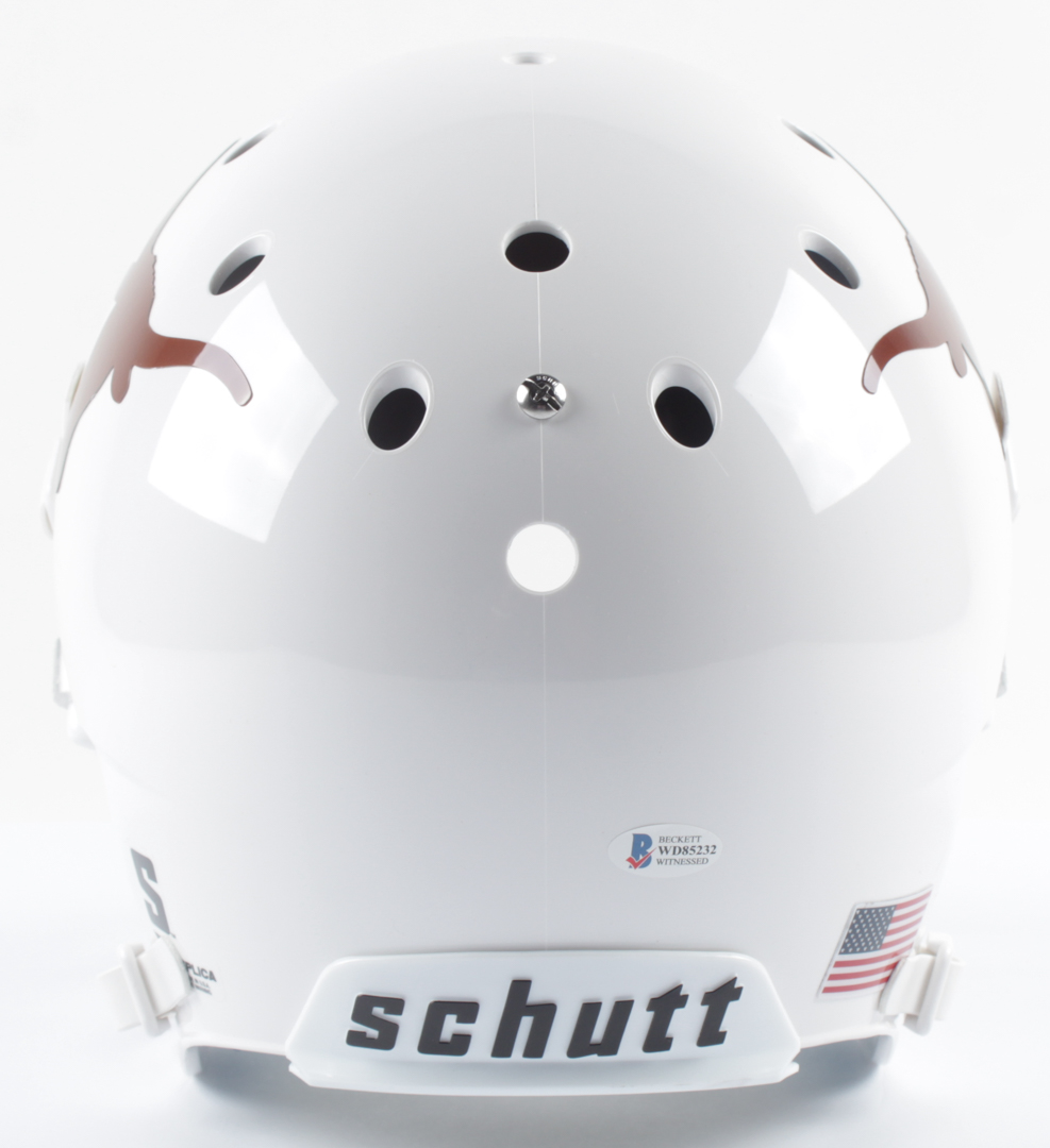 Earl Campbell Signed Texas Longhorns Full-Size Helmet (Beckett COA) at PristineAuction.com Earl Campbell Signed Texas Longhorns Full-Size Helmet (Beckett COA) at PristineAuction.com