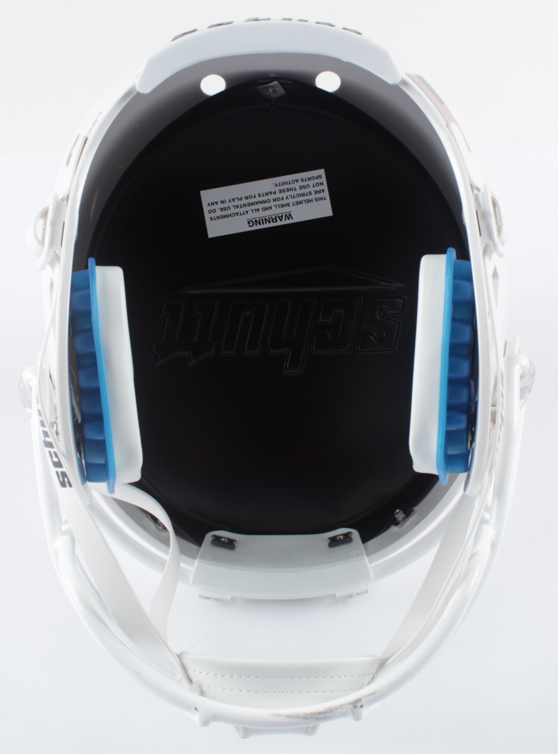 Earl Campbell Signed Texas Longhorns Full-Size Helmet (Beckett COA) at PristineAuction.com Earl Campbell Signed Texas Longhorns Full-Size Helmet (Beckett COA) at PristineAuction.com