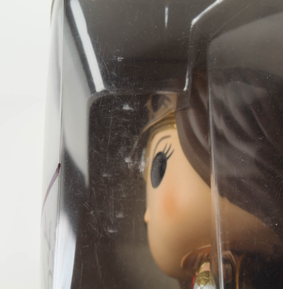 Gal Gadot Signed "Justice League" Wonder Woman #206 Funko Pop! Vinyl Figure (PSA Hologram) (See Description) at PristineAuction.com Gal Gadot Signed "Justice League" Wonder Woman #206 Funko Pop! Vinyl Figure (PSA Hologram) (See Description) at PristineAuction.com