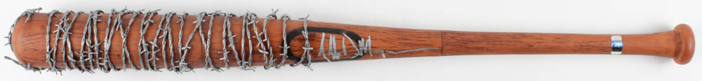 Jeffrey Dean Morgan Signed "The Walking Dead" Lucille Barbed Wire Baseball Bat (Radtke COA) at PristineAuction.com Jeffrey Dean Morgan Signed "The Walking Dead" Lucille Barbed Wire Baseball Bat (Radtke COA) at PristineAuction.com