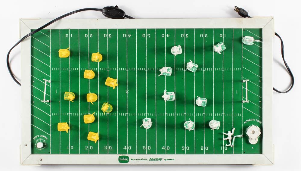 1968 Tudor Electric Football Board Game at PristineAuction.com 1968 Tudor Electric Football Board Game at PristineAuction.com
