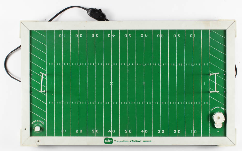 1968 Tudor Electric Football Board Game at PristineAuction.com 1968 Tudor Electric Football Board Game at PristineAuction.com