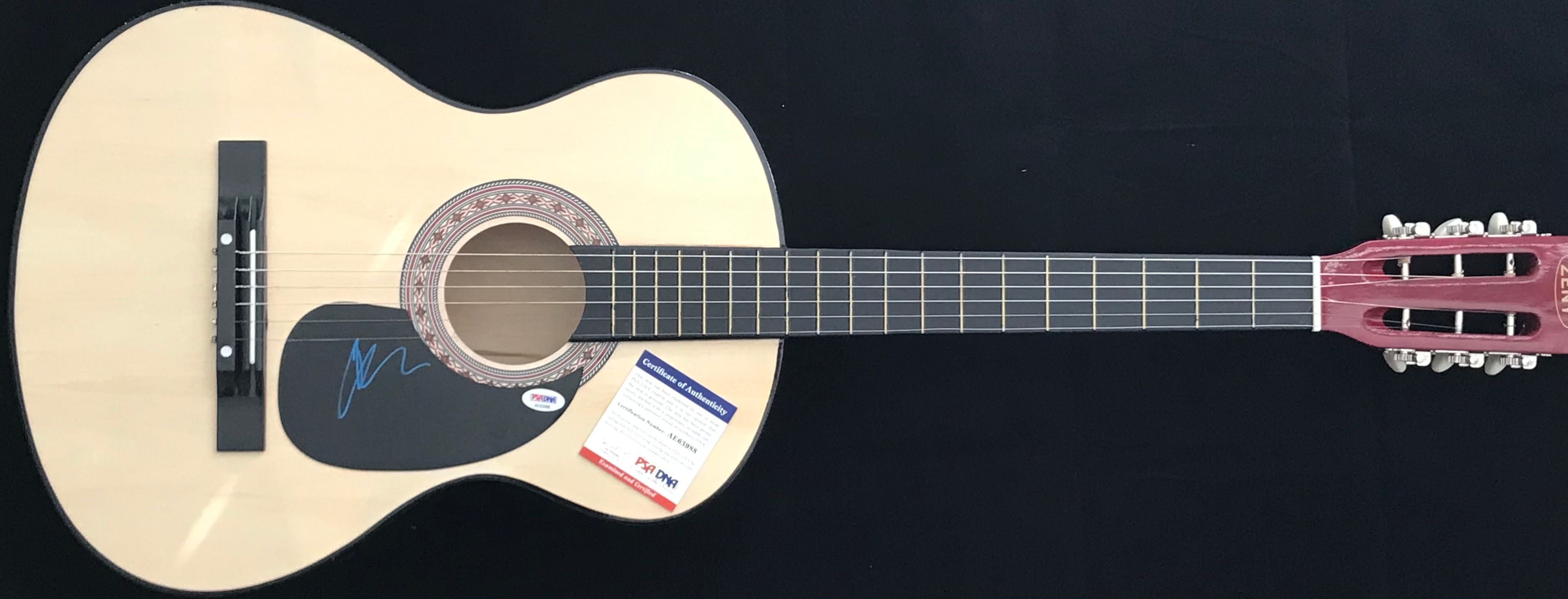 Chris Young Signed Full-Size Acoustic Guitar (PSA COA) at PristineAuction.com Chris Young Signed Full-Size Acoustic Guitar (PSA COA) at PristineAuction.com