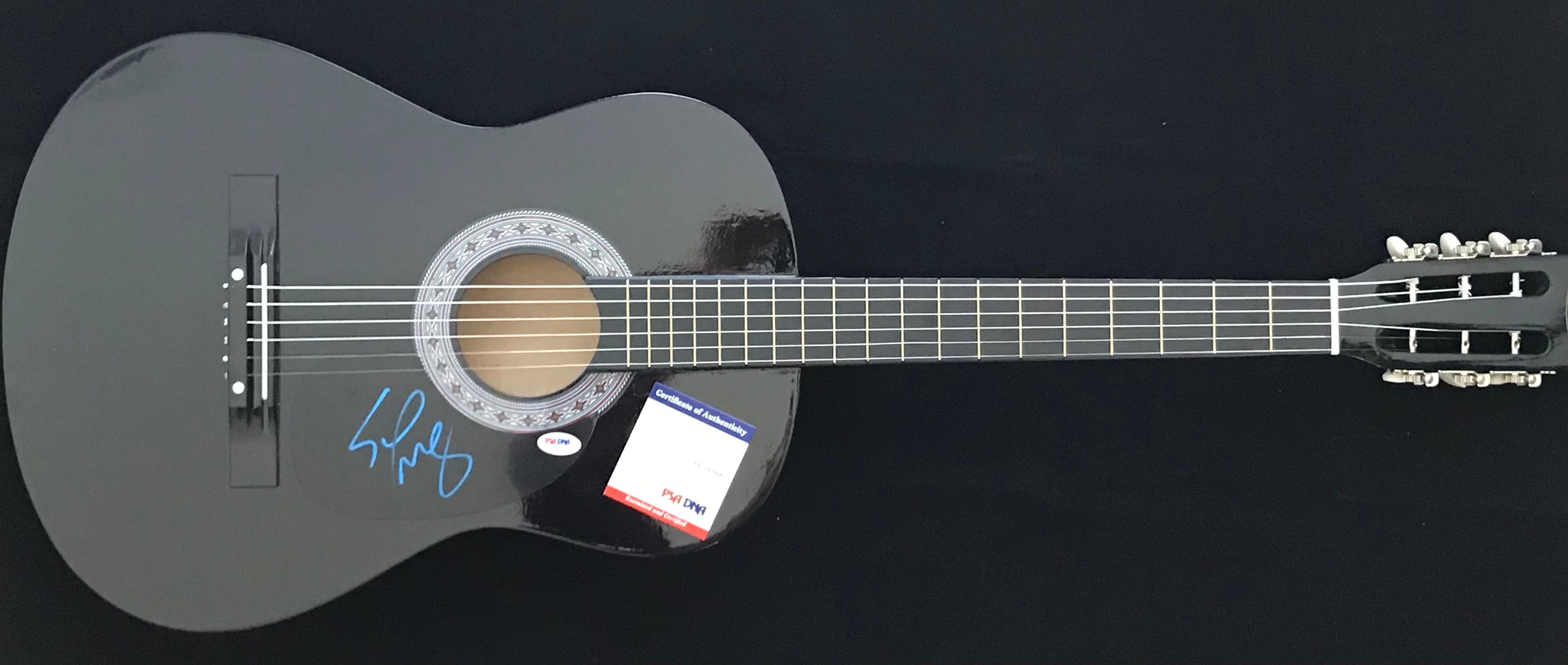 Scotty McCreery Signed Full-Size Acoustic Guitar (PSA COA) at PristineAuction.com Scotty McCreery Signed Full-Size Acoustic Guitar (PSA COA) at PristineAuction.com