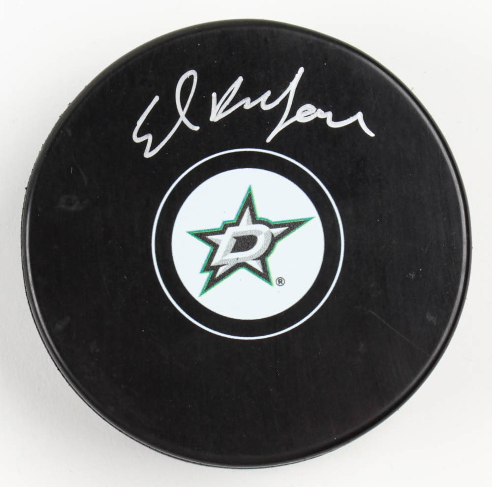 Ed Belfour Signed Stars Logo Hockey Puck (Schwartz COA) at PristineAuction.com Ed Belfour Signed Stars Logo Hockey Puck (Schwartz COA) at PristineAuction.com