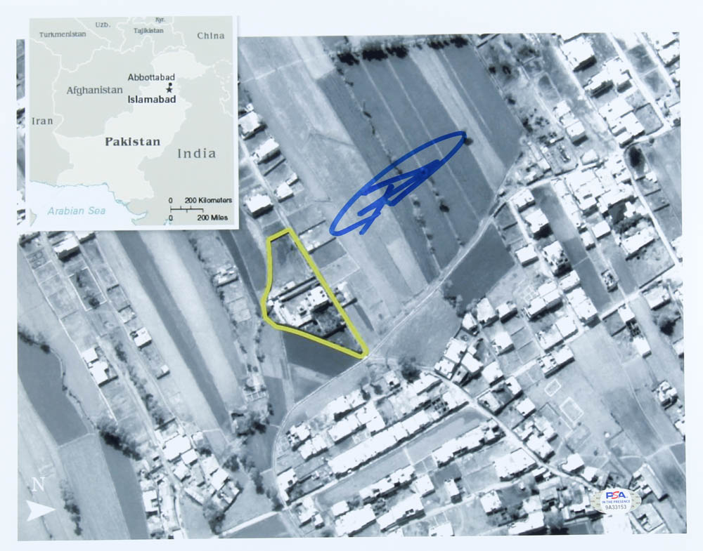 Robert O'Neill Signed 11x14 Photo (PSA COA) at PristineAuction.com Robert O'Neill Signed 11x14 Photo (PSA COA) at PristineAuction.com