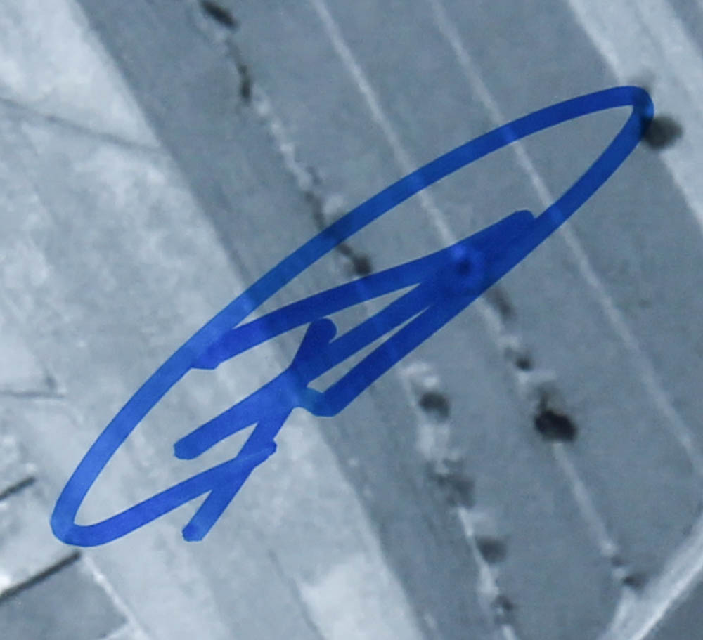 Robert O'Neill Signed 11x14 Photo (PSA COA) at PristineAuction.com Robert O'Neill Signed 11x14 Photo (PSA COA) at PristineAuction.com