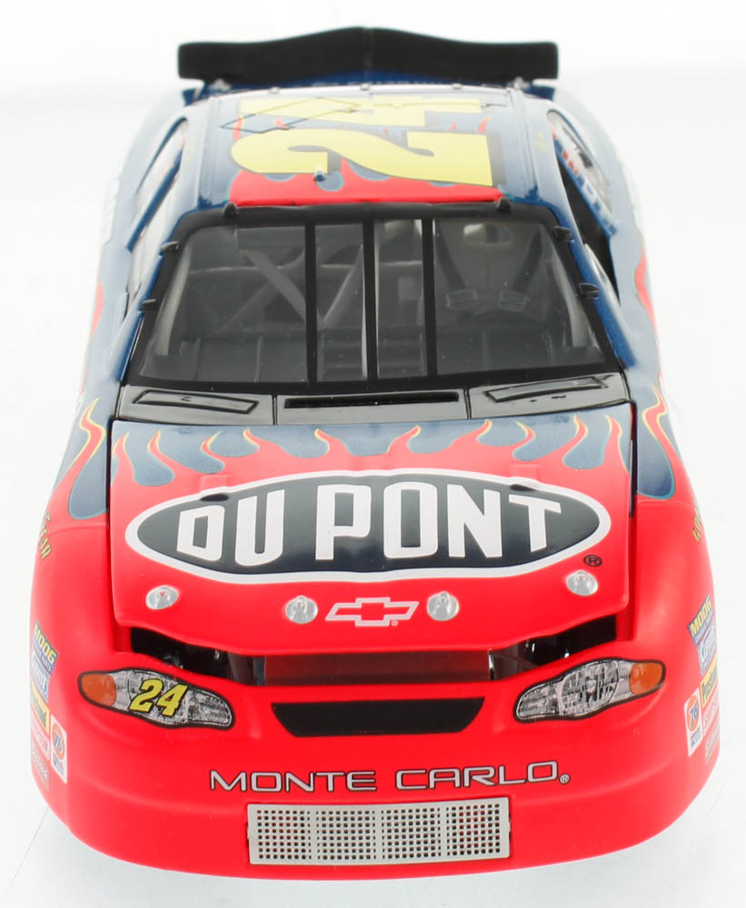 Jeff Gordon LE #24 DuPont 2002 Chevy Monte Carlo 1:24 Scale Die Cast Car at PristineAuction.com Jeff Gordon LE #24 DuPont 2002 Chevy Monte Carlo 1:24 Scale Die Cast Car at PristineAuction.com