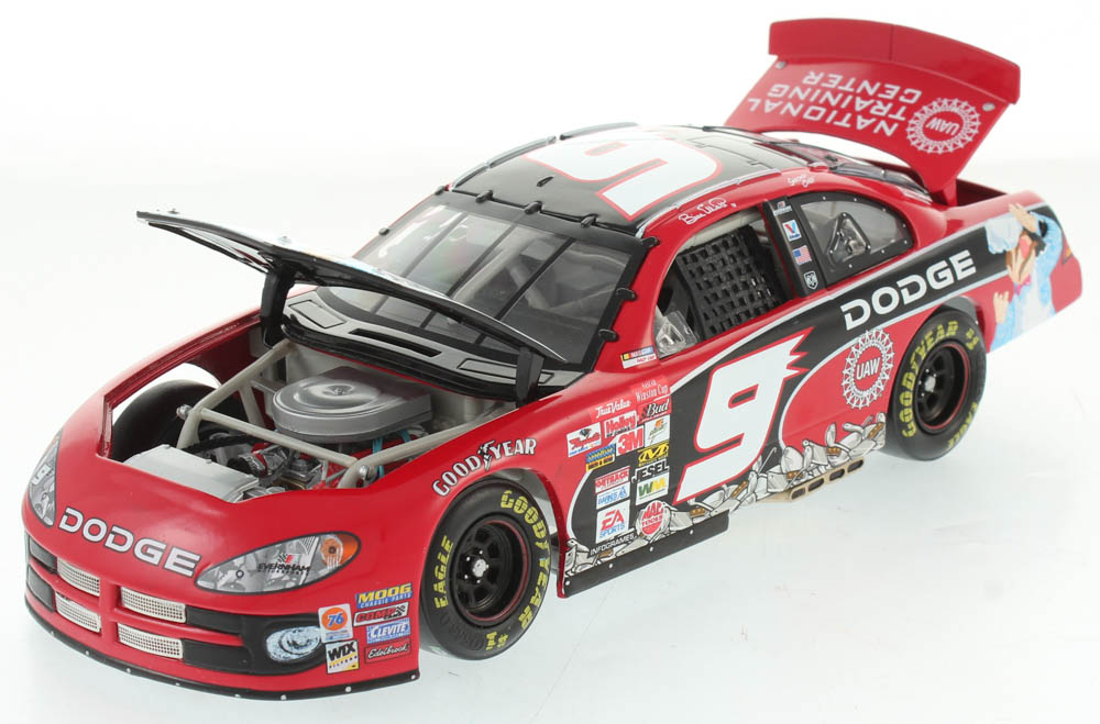 Bill Elliott LE #9 Dodge / Muppets 25th Anniversary 2002 Intrepid 1:24 Scale Die Cast Car at PristineAuction.com Bill Elliott LE #9 Dodge / Muppets 25th Anniversary 2002 Intrepid 1:24 Scale Die Cast Car at PristineAuction.com